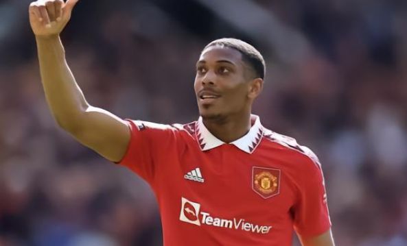 场上遭遇挫 场上遭遇挫